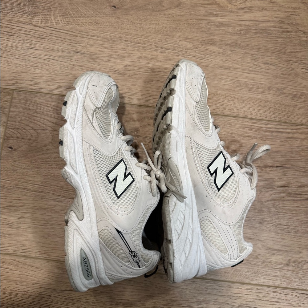 New Balance Sneakers